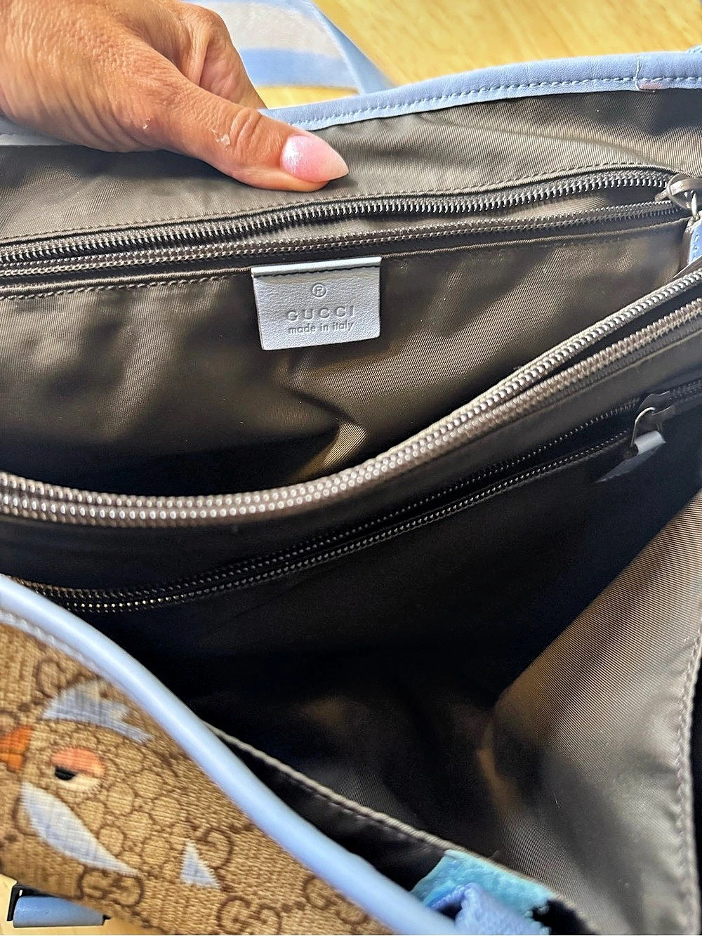 Gucci Tian GG Supreme Small Messenger Bag Brown & Blue - Picture 10 of 14